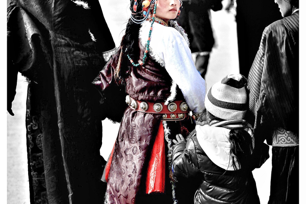Yunnanese woman in traditional dress.